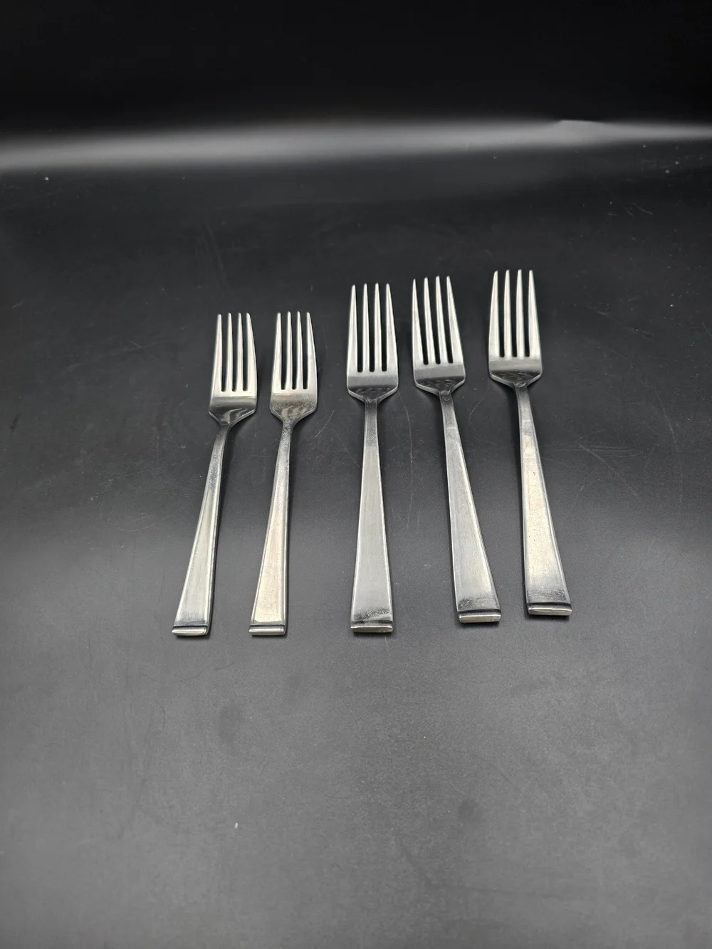 Classic Stainless Steel Dining Forks - Silver (Set of 5)