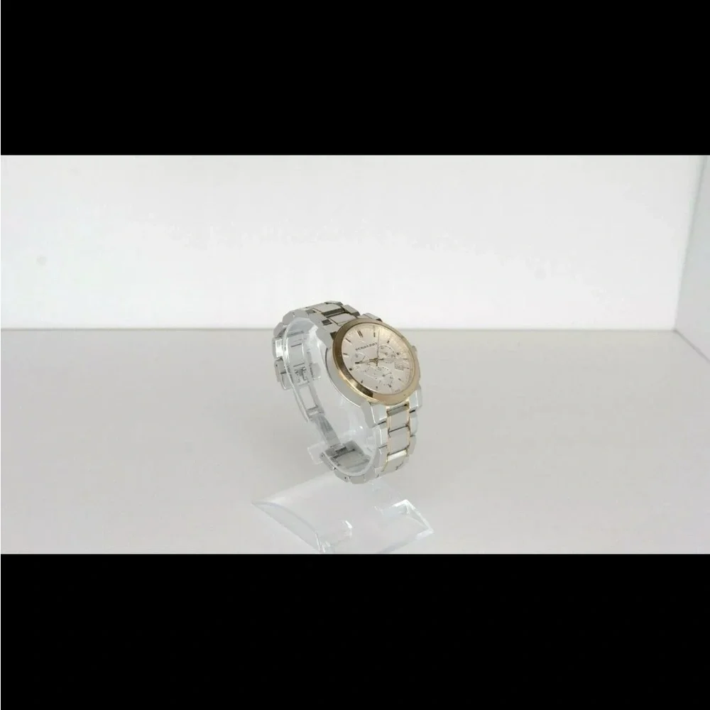Burberry elegant watch