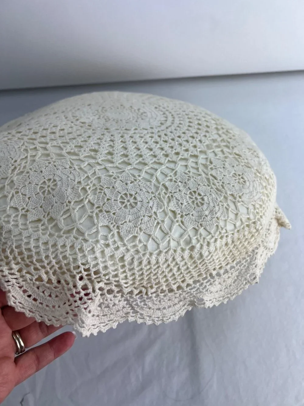 Handcrafted round shape