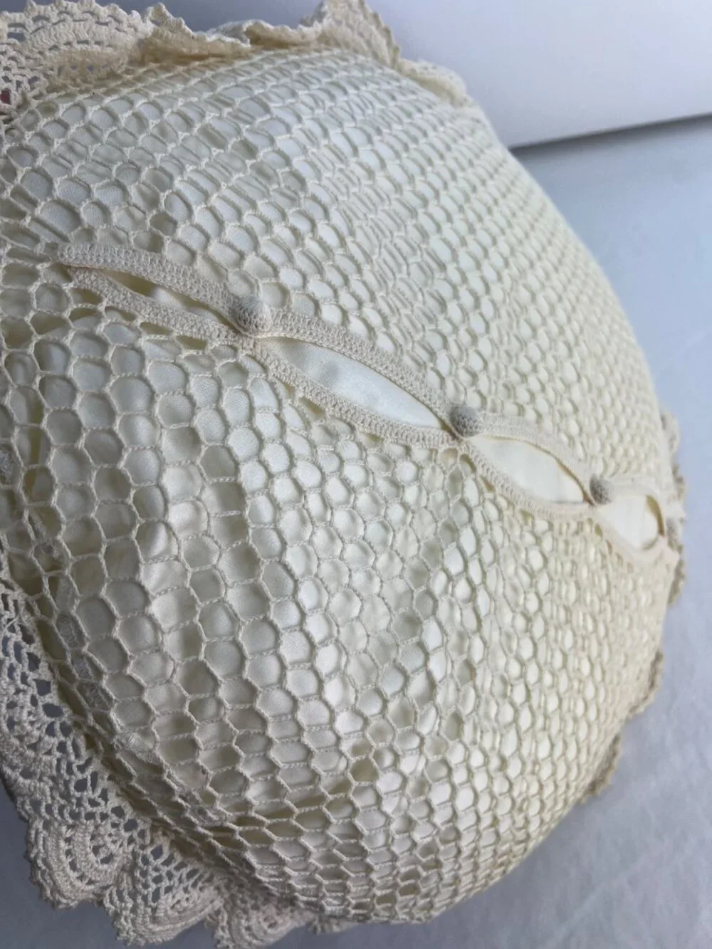 Handcrafted round shape