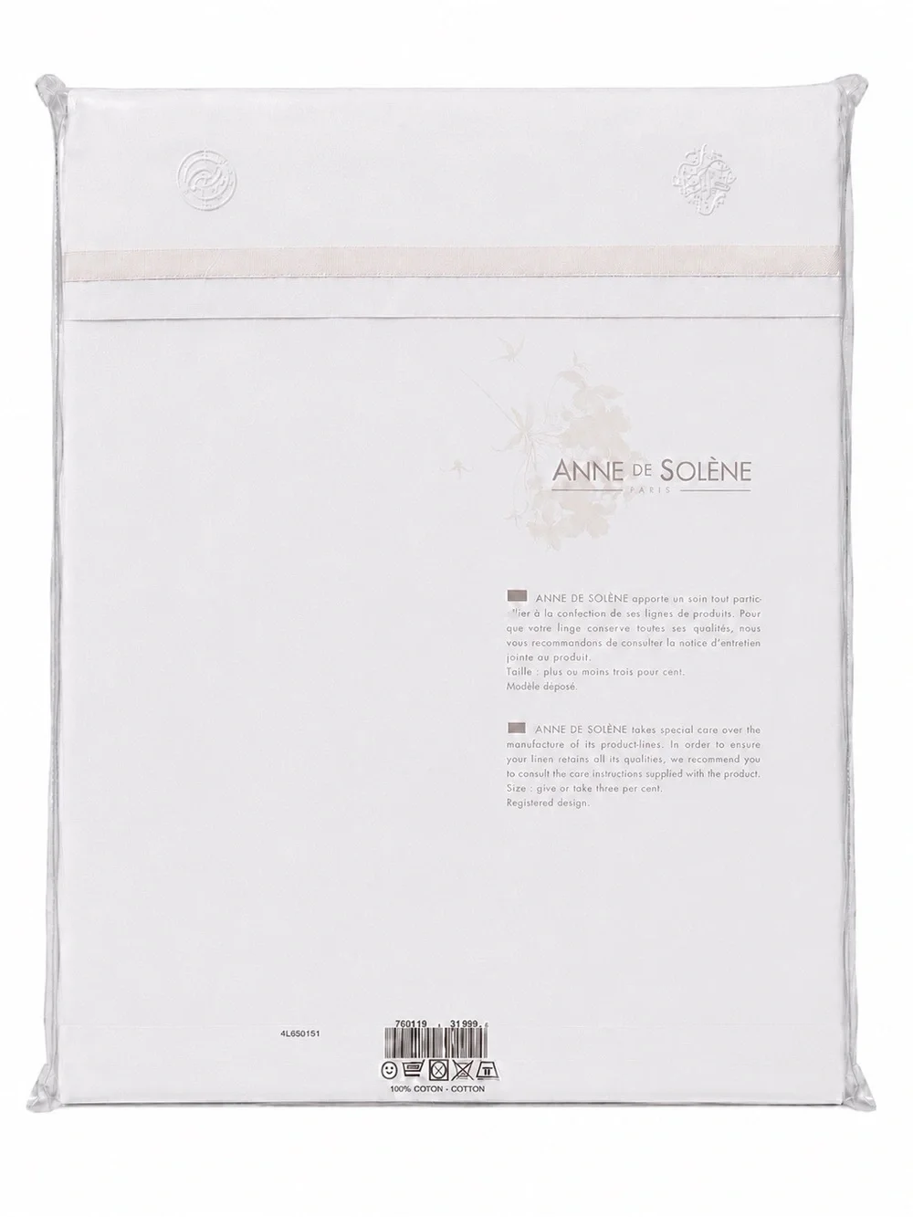 Anne de Solene color approx blue