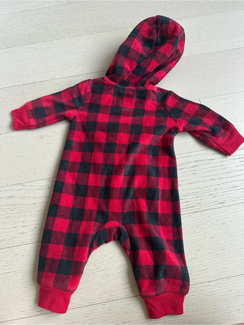 Carters hooded fabric dressing