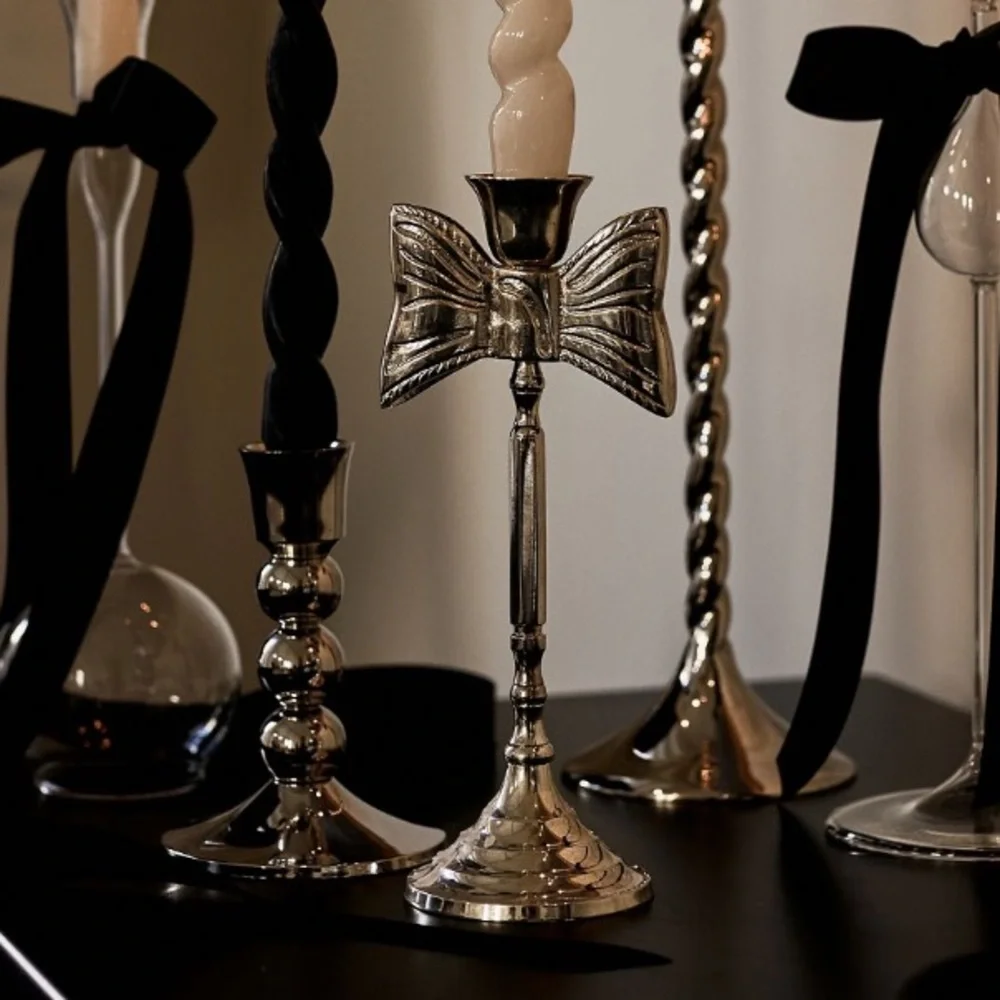 Silver Plated Bow Taper Candle holder benedita