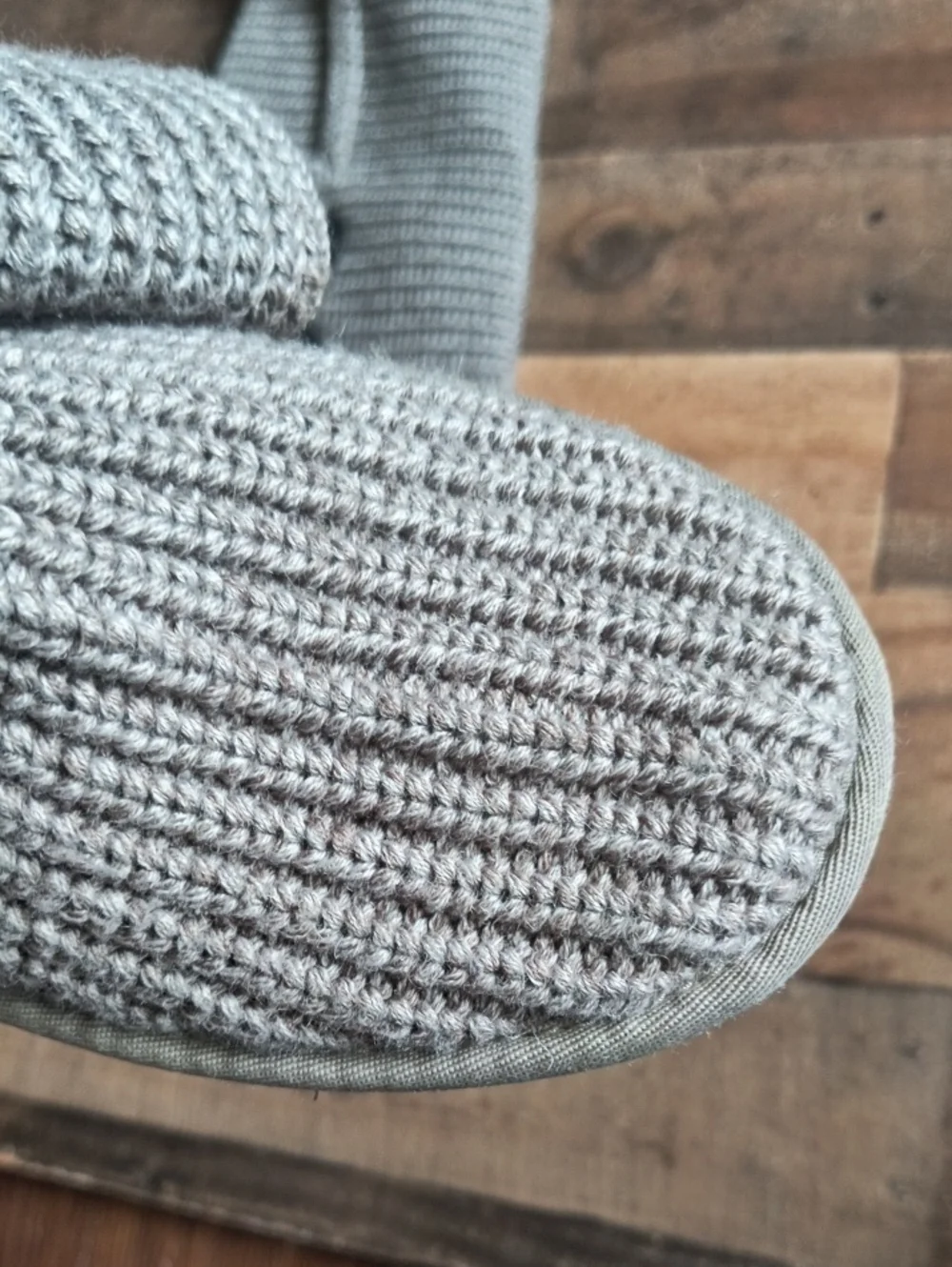 UGG classic cardy
