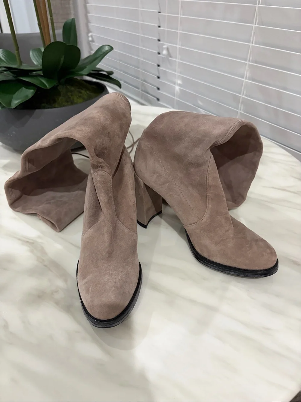 Stuart Weitzman stuart weitzman