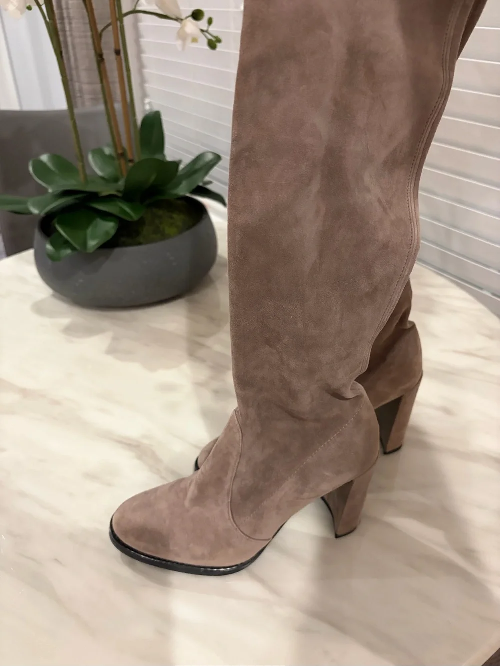 Stuart Weitzman stuart weitzman