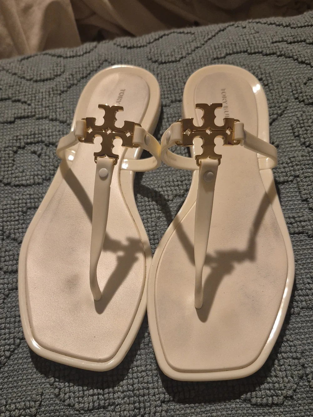 Tory Burch Cream T-Strap Sandals with Gold Logo