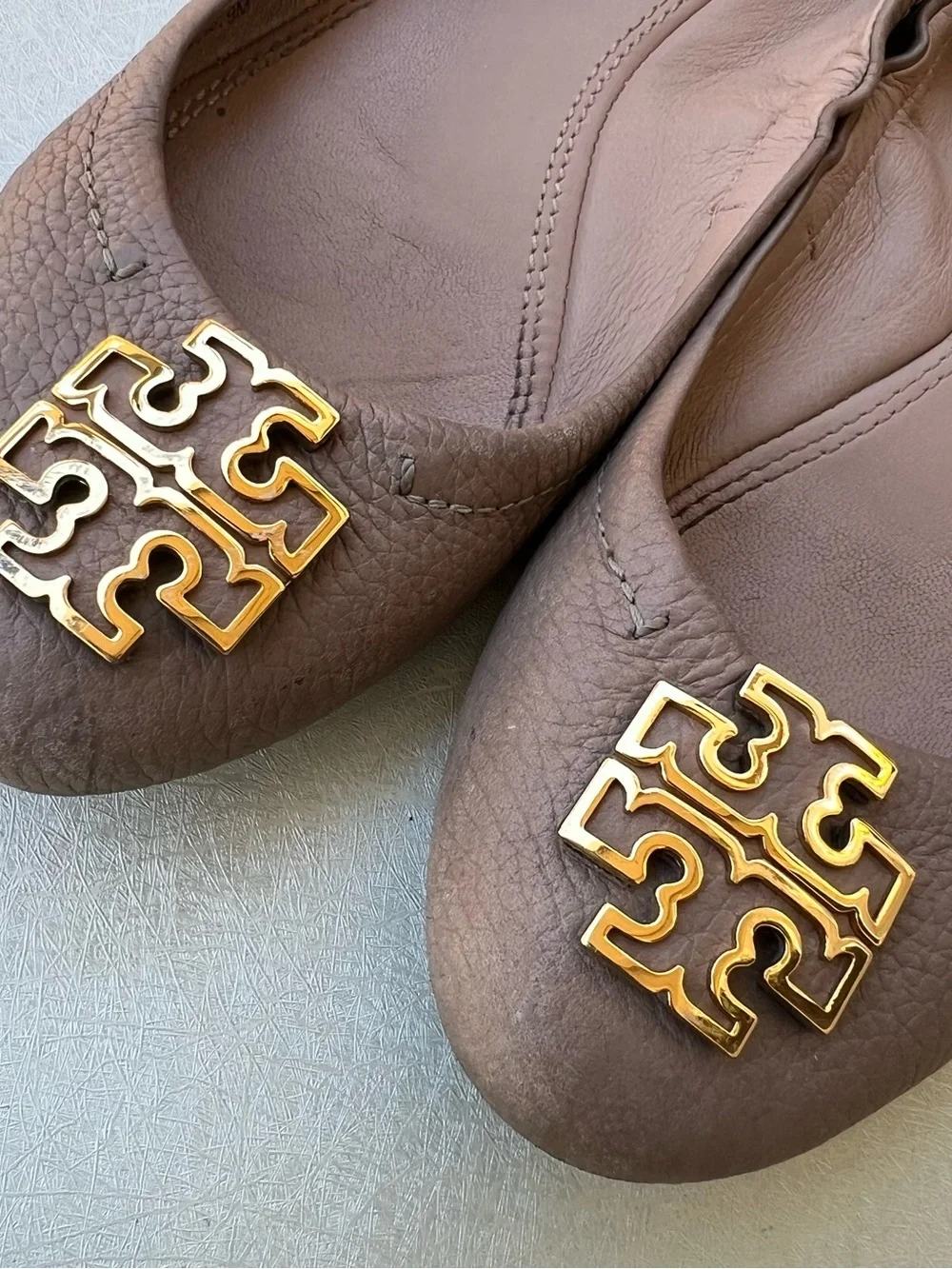 Tory Burch minimalist bag please