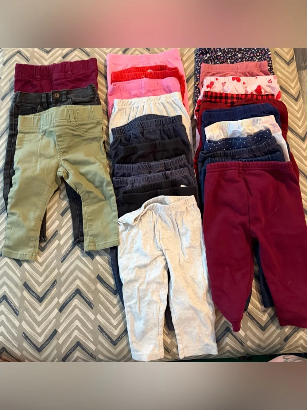 Bundle of kids leggings, sweats and jeans
