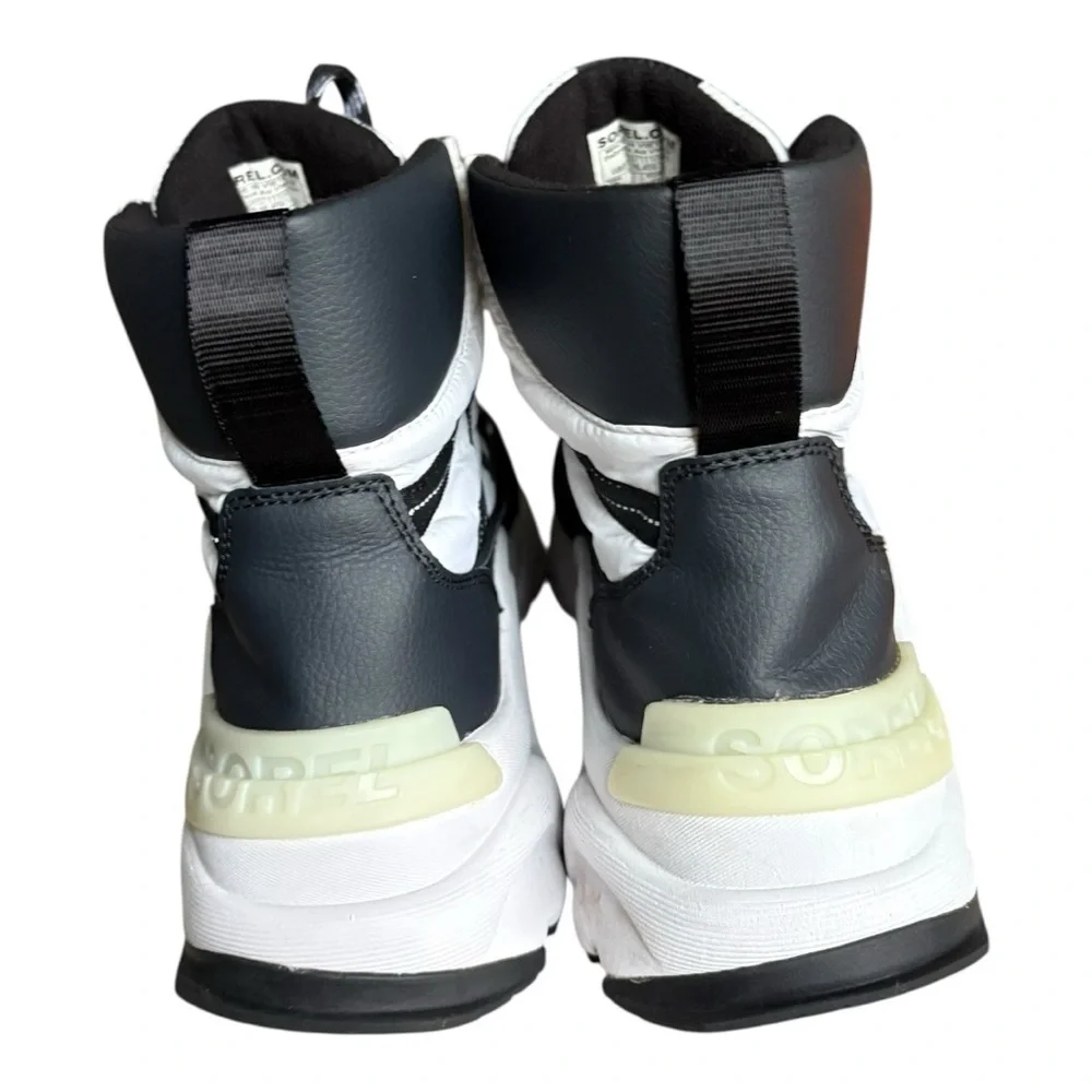 Sorel outdoor waterproof white