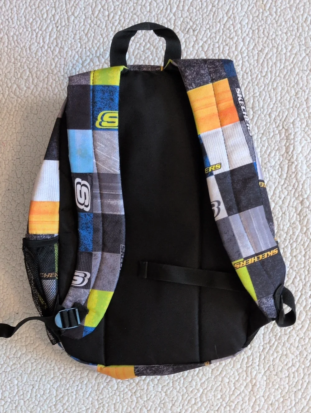 Skechers good used