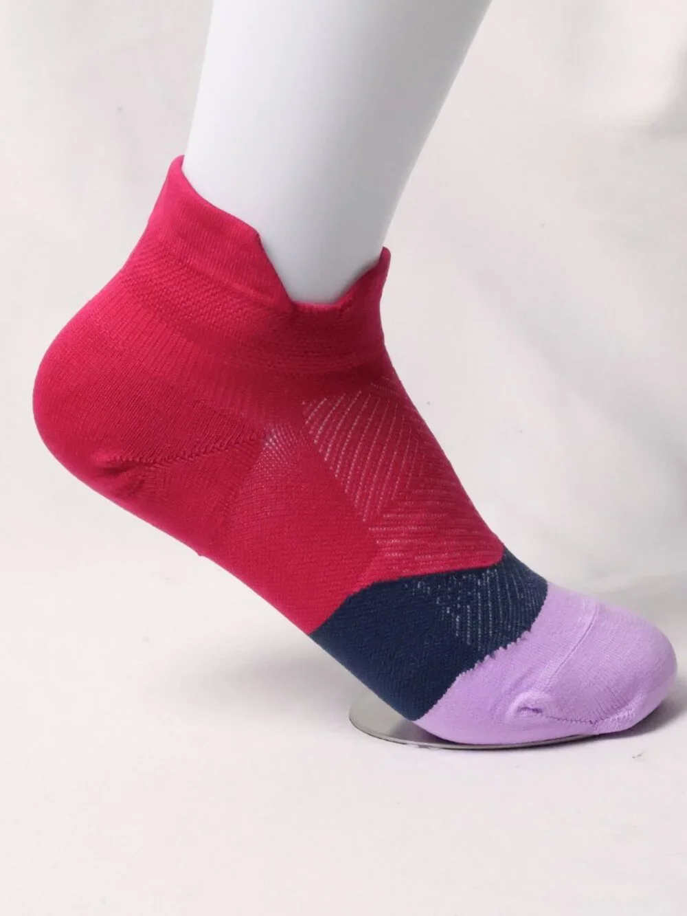 Feetures socks brand