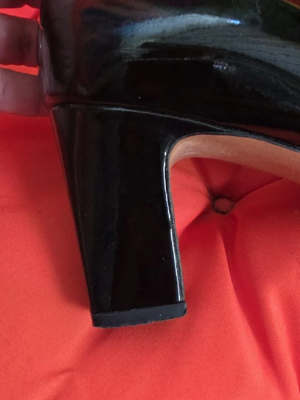 Tory Burch scuff silhouette
