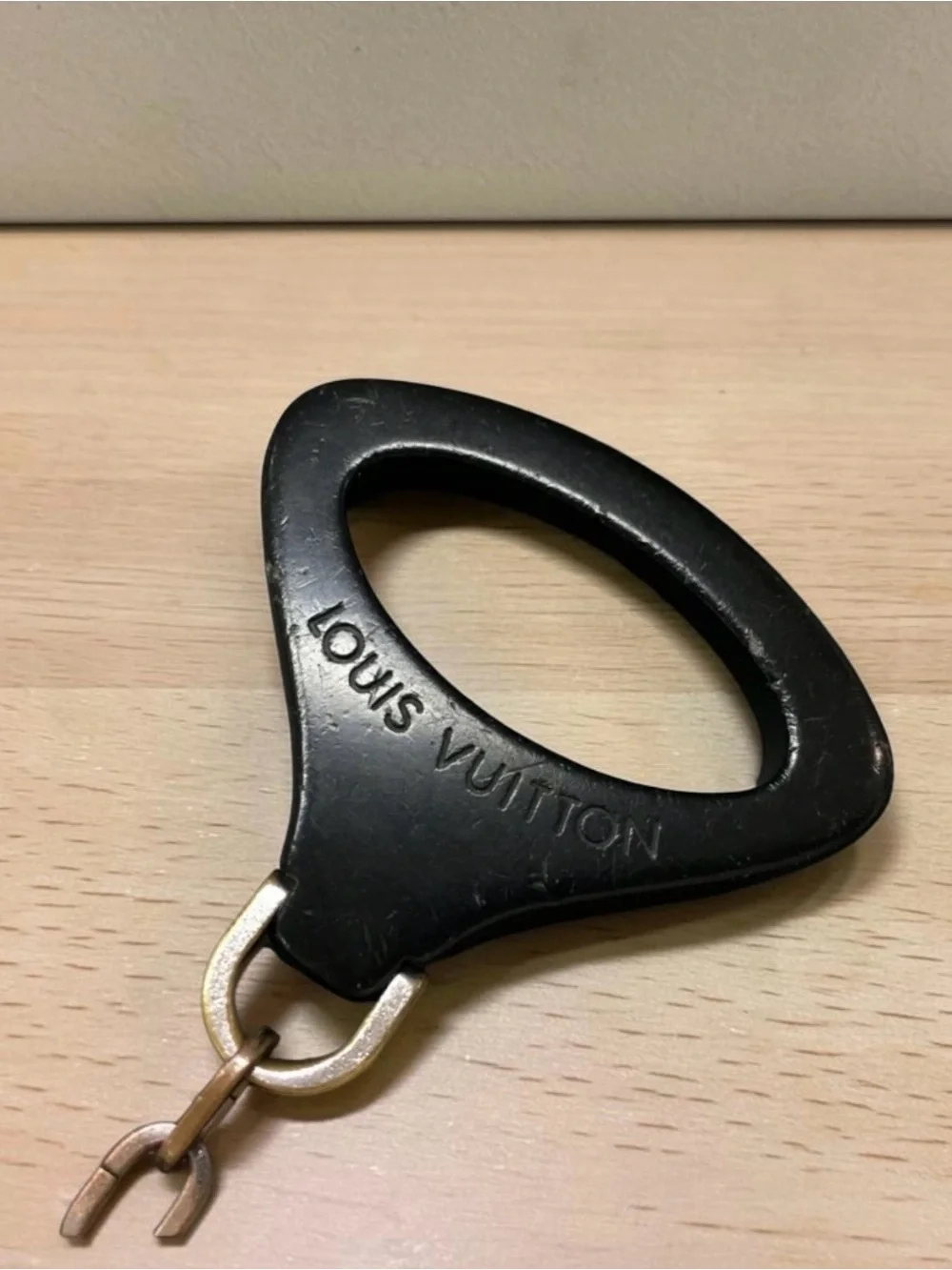 Louis Vuitton lv has secure