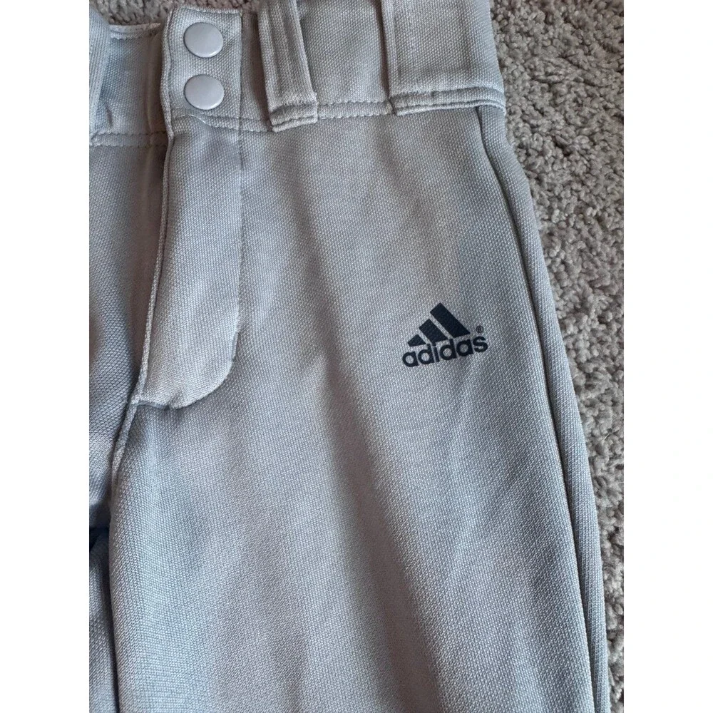 adidas shown piling