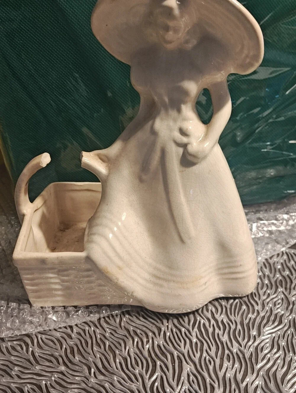 N/A charming vintage