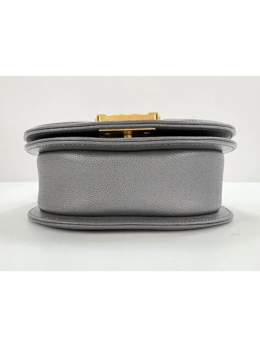 CHANEL signature 05 there