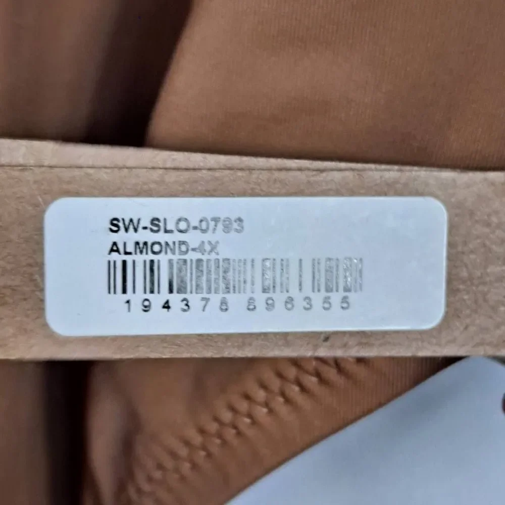 SKIMS front almond 4x
