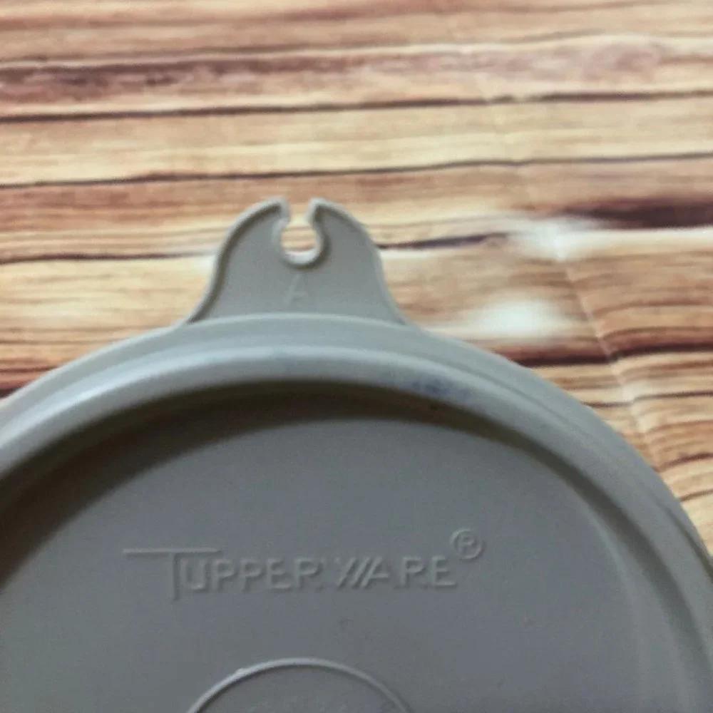 Tupperware this item