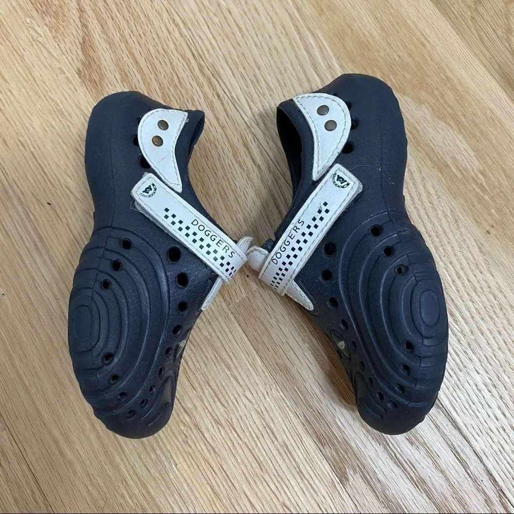 doggers water shoes