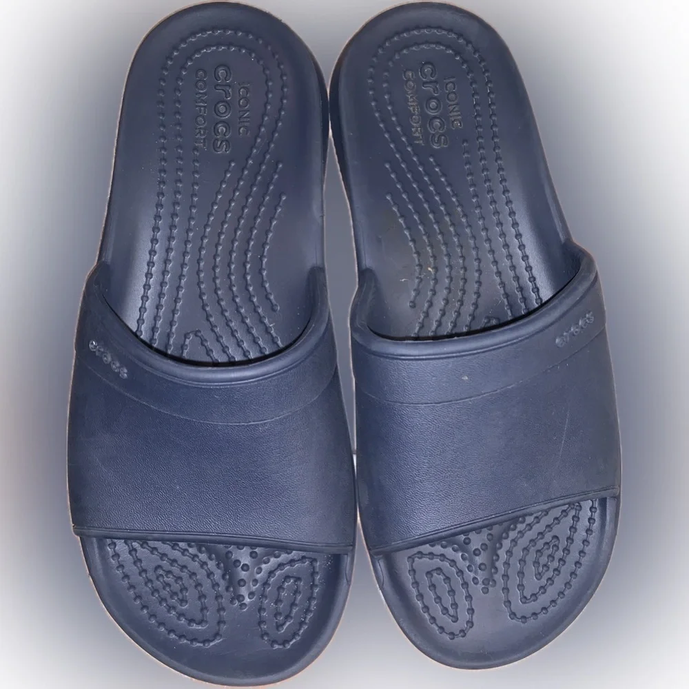 CROCS sleek dark