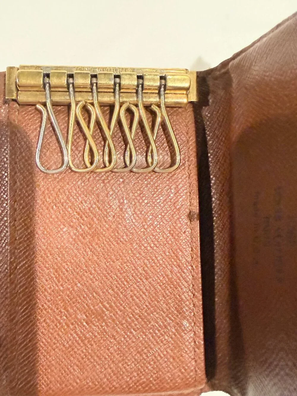 Louis Vuitton set trim