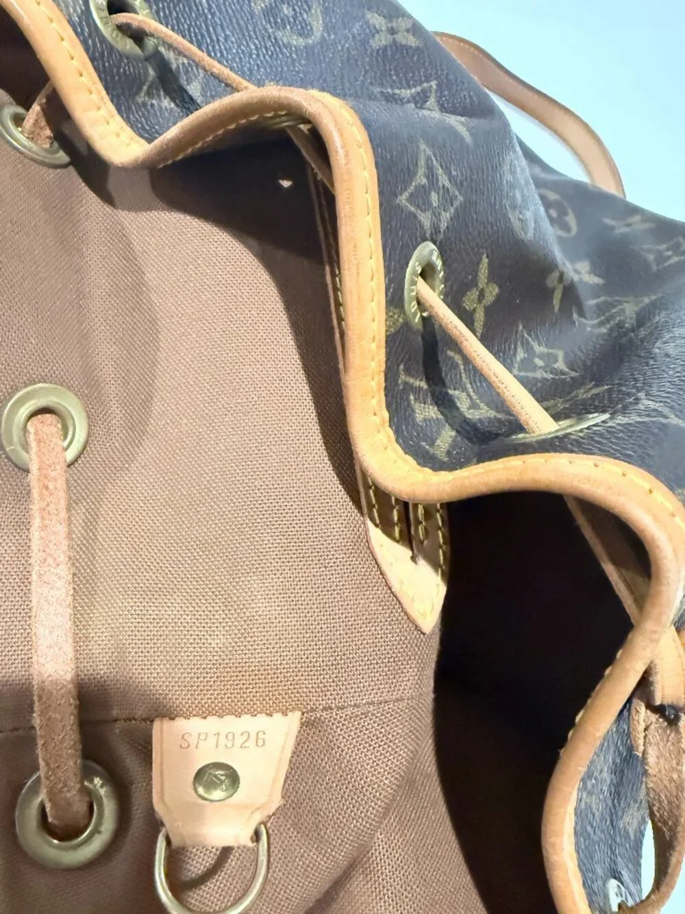 Louis Vuitton louis approx leather