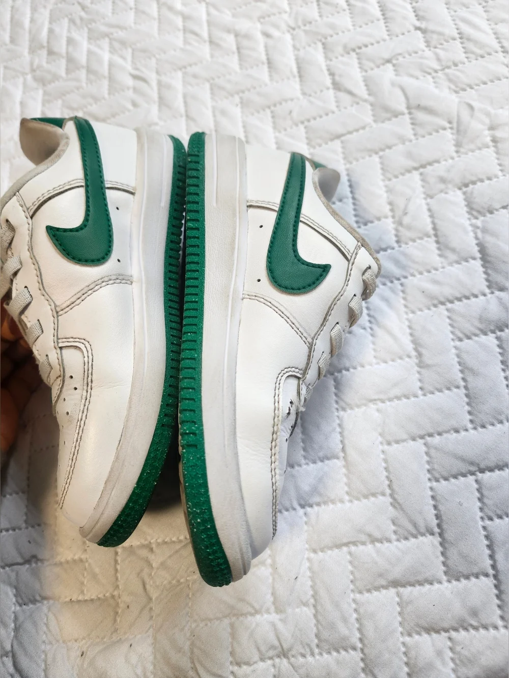 Nike classic low