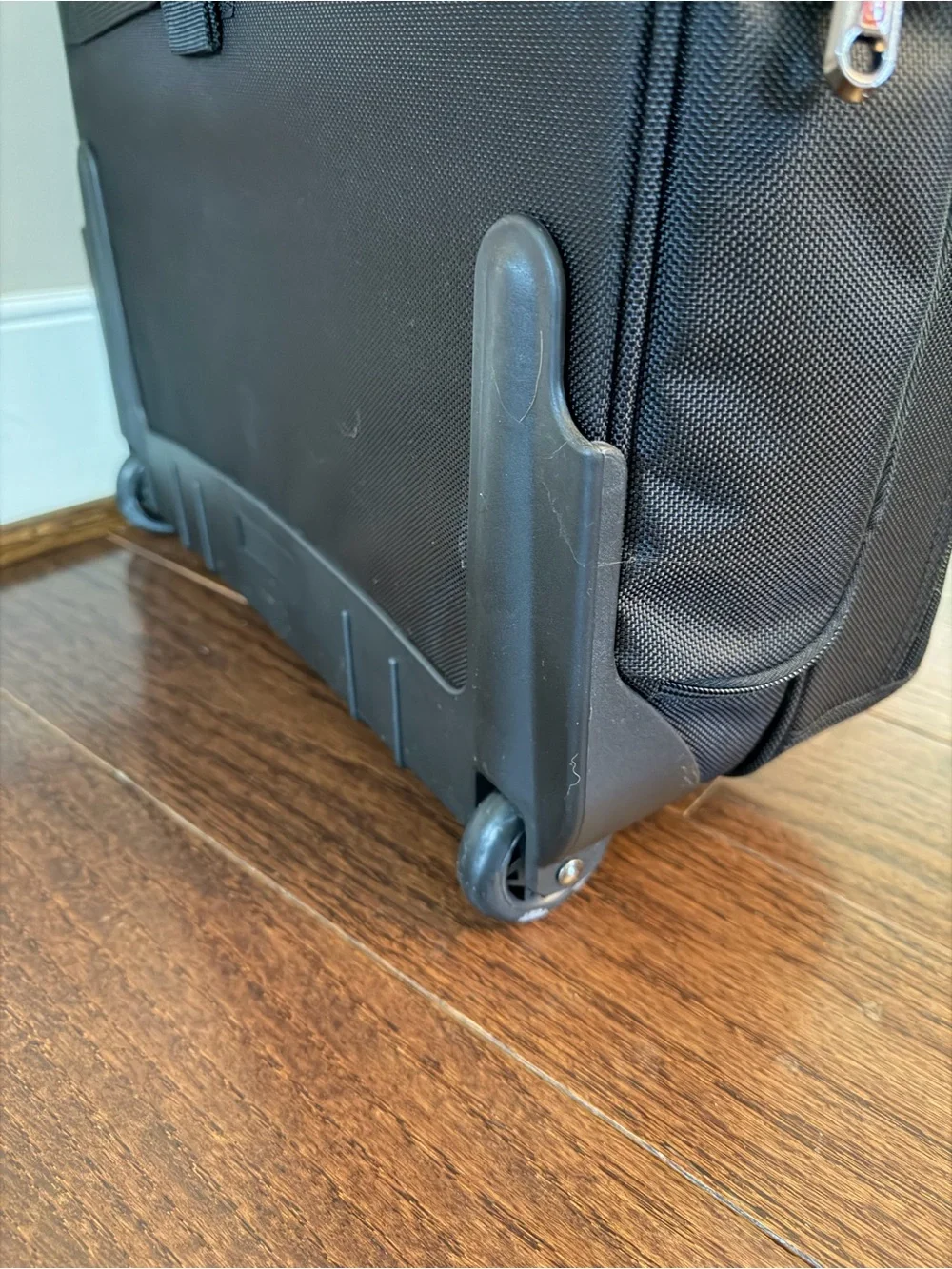 N/A easy briefcase smooth