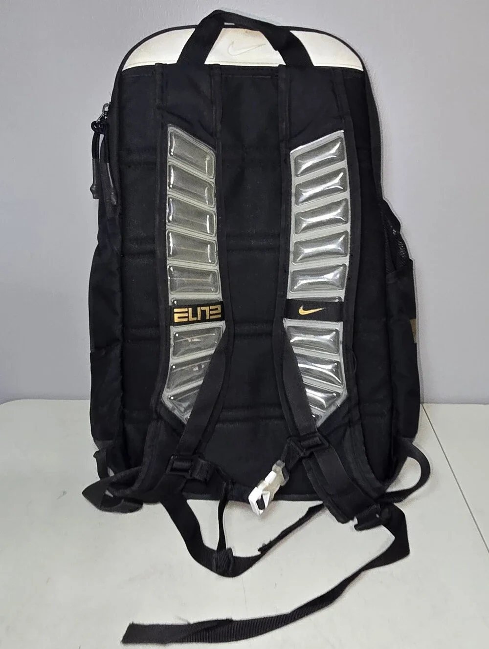 Nike hoops elite