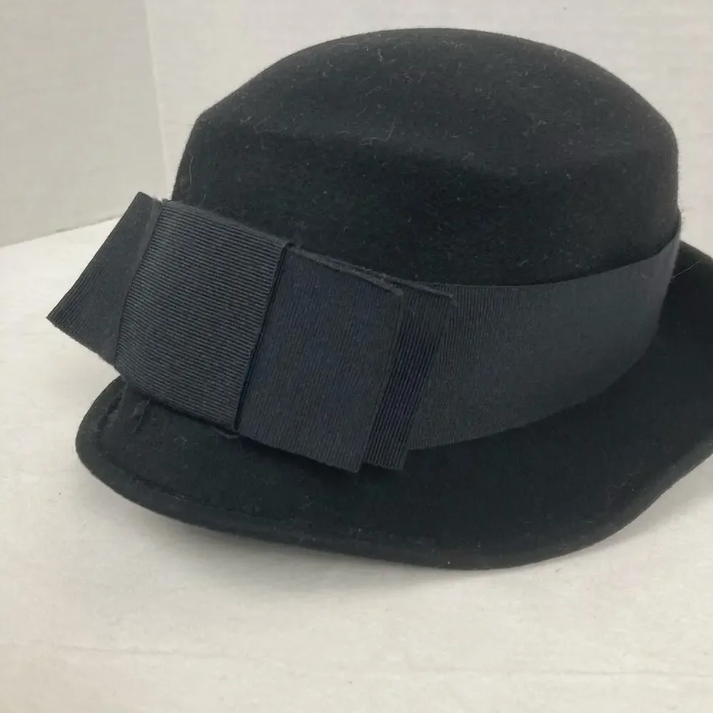 Unbranded cloche felt