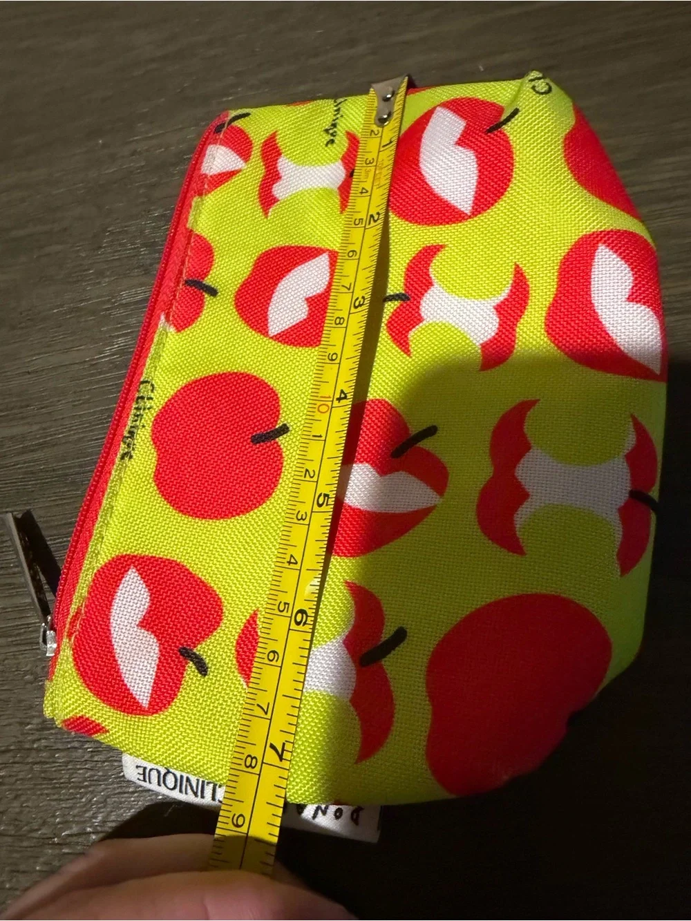 Clinique accessory lightweight