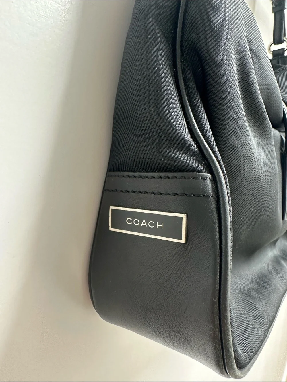 Coach easy single hardware
