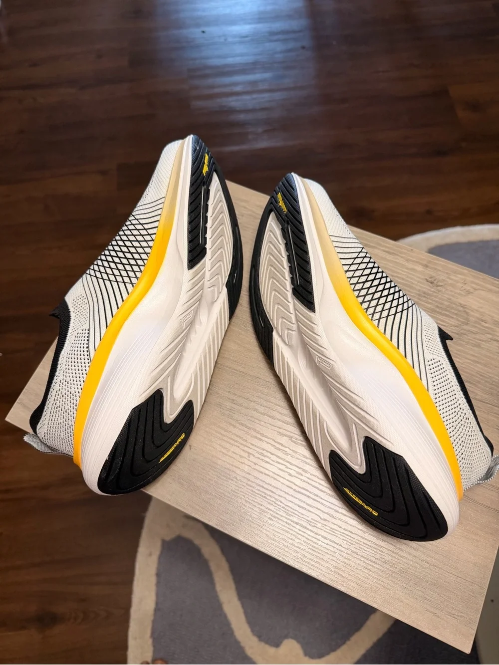 Skechers breathable knit