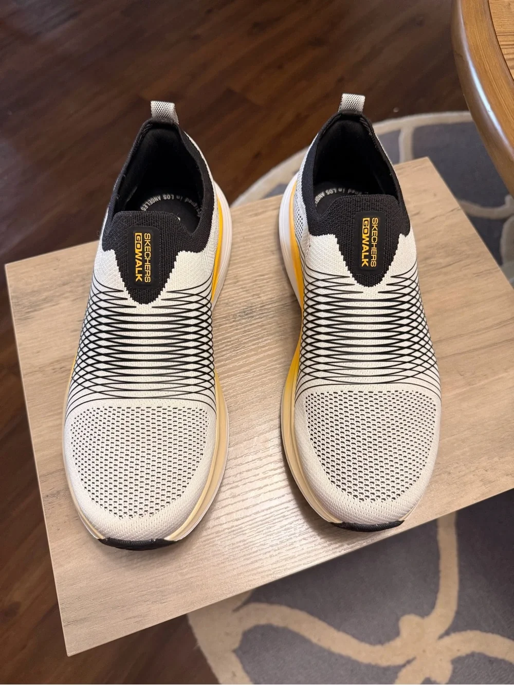 Skechers breathable knit