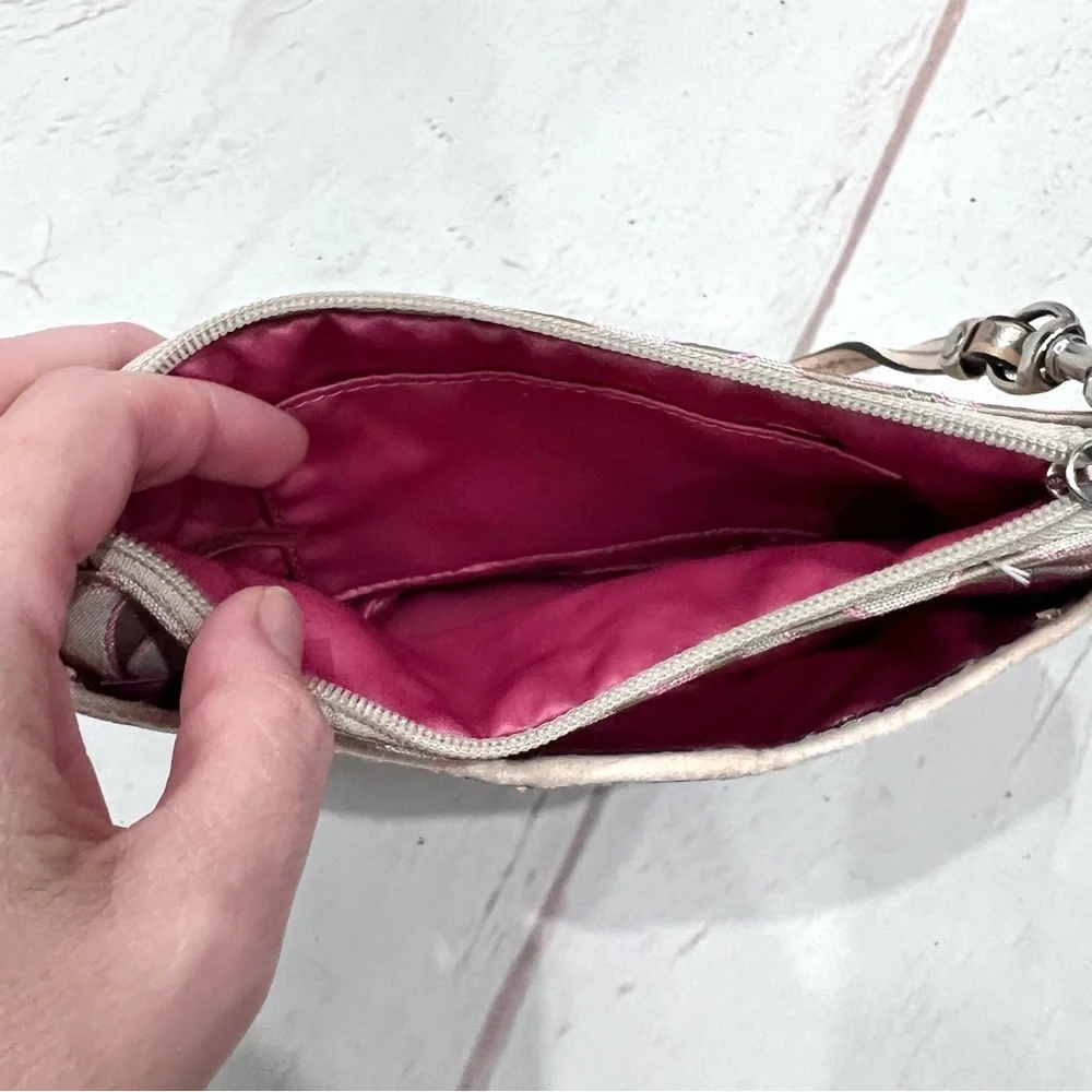 Coach signature trim