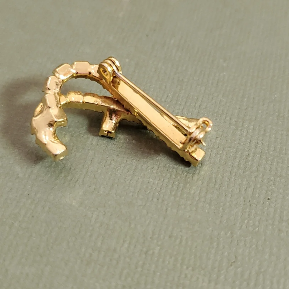 unmarked pin cane candy