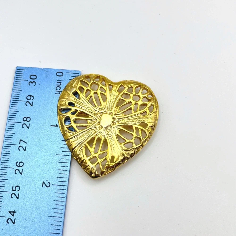 N/A gold tone