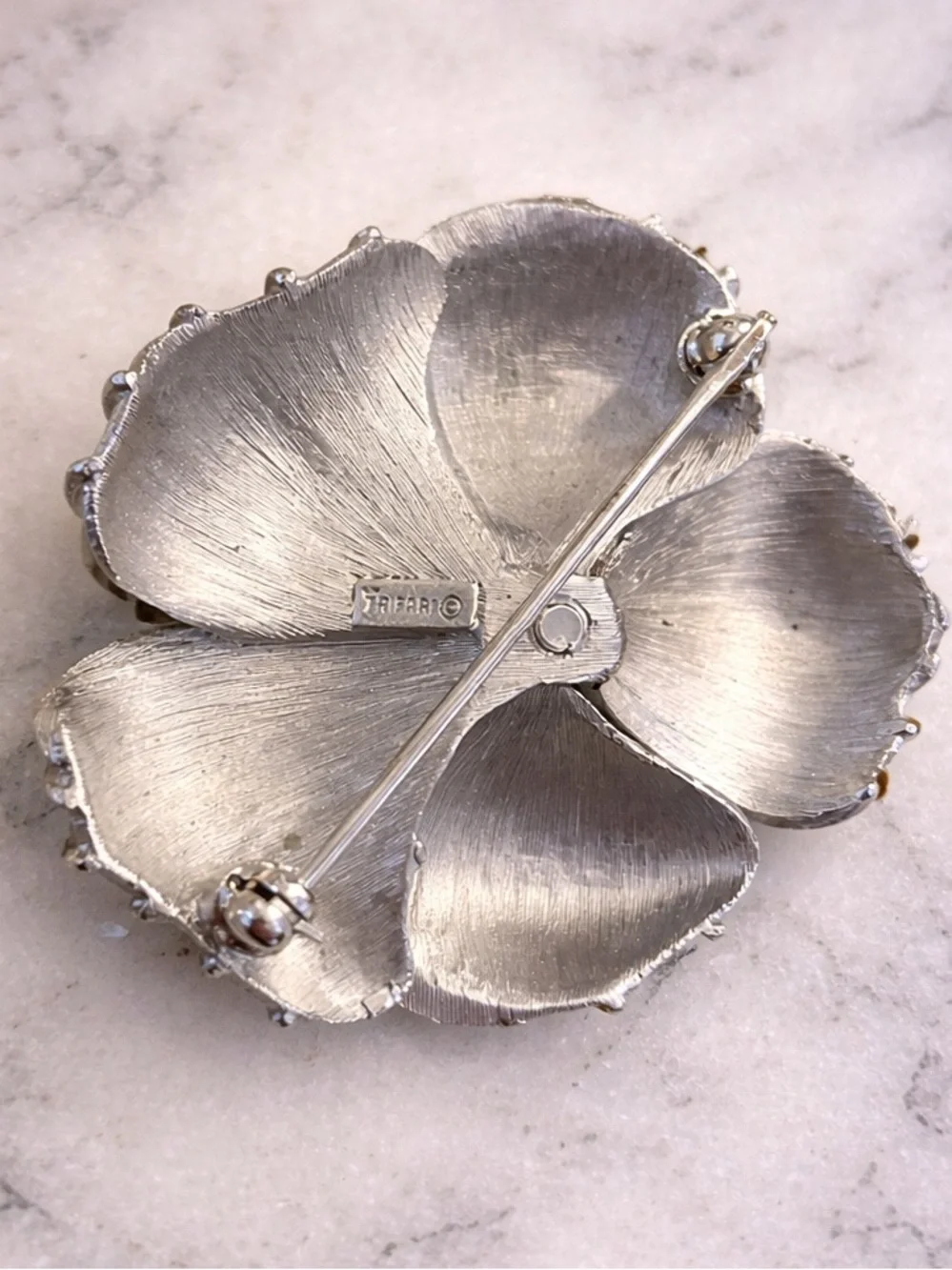 Crown Trifari see chic #midcenturystyle