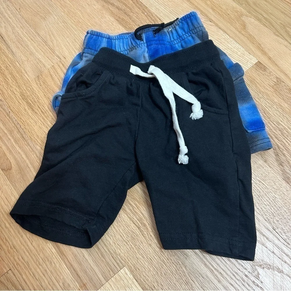 GAP 2t shorts