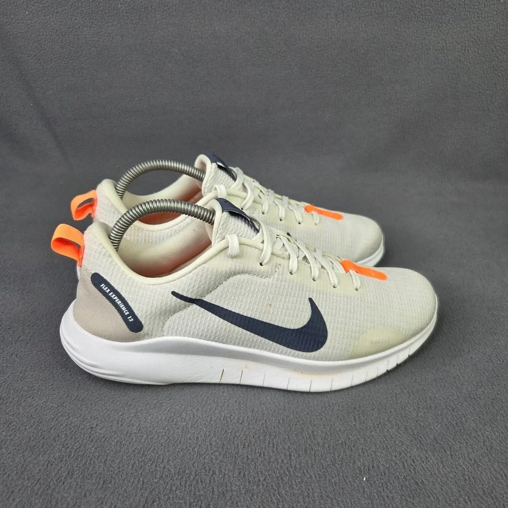 Nike we unworn