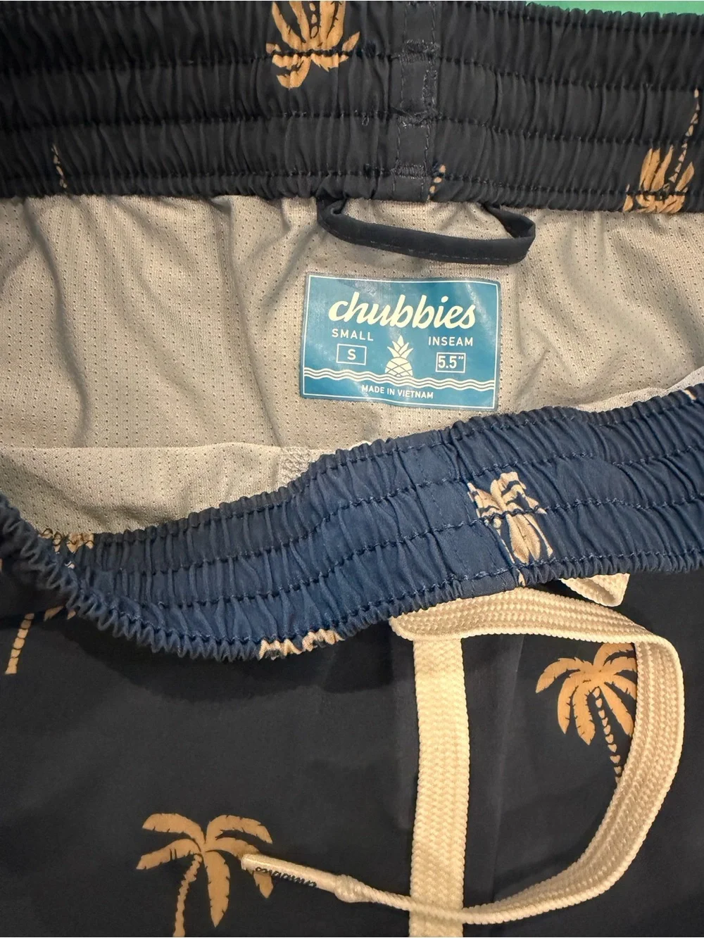chubbies #summeressentials size elastic
