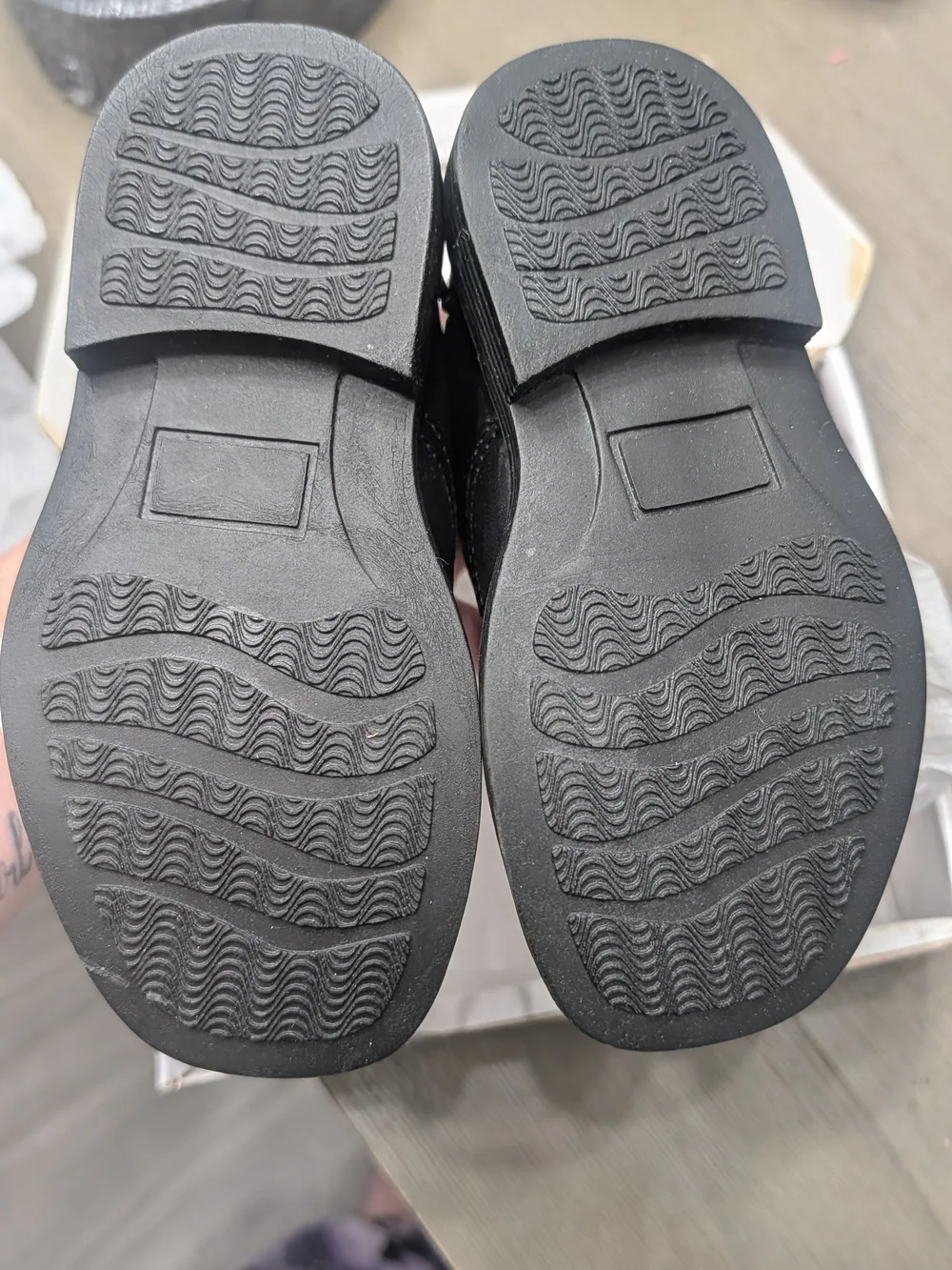 lito shoes white box