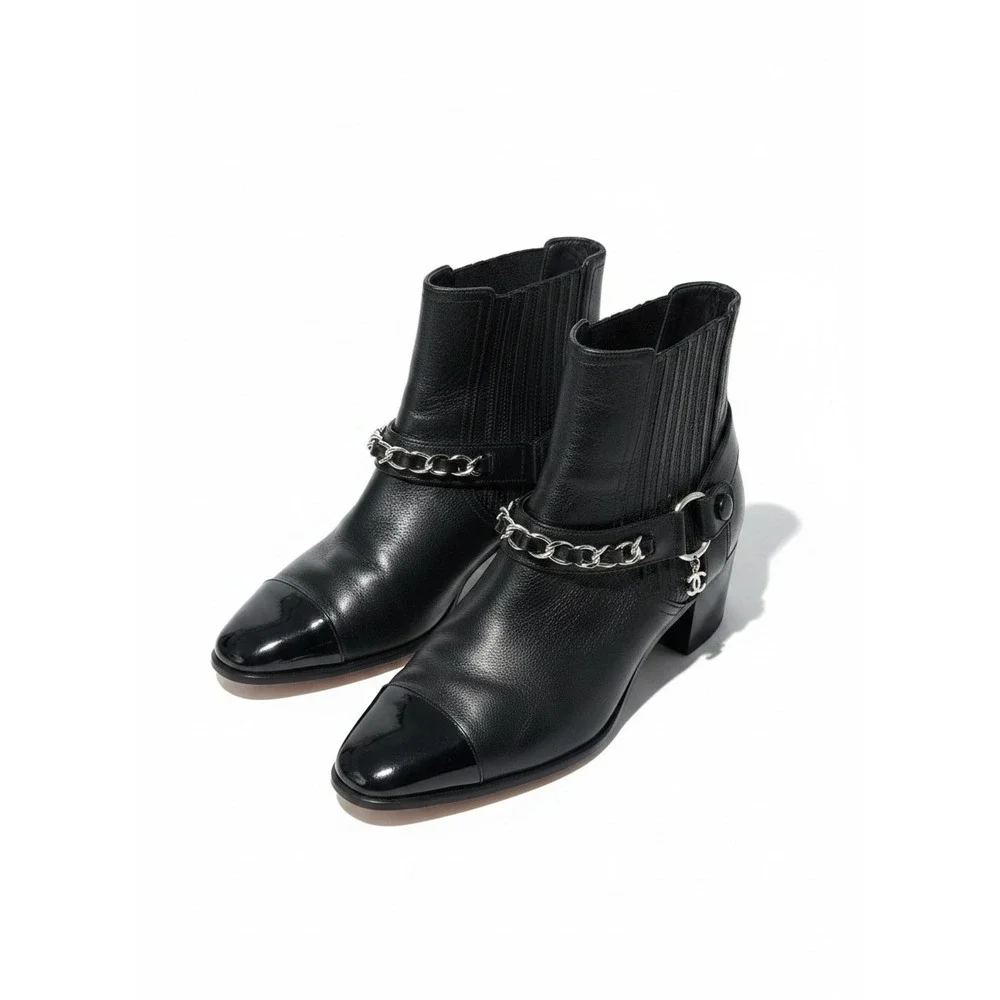 Chanel Interlocking CC Logo Patent Cap Toe Leather Chelsea Boots Black Size 38.5