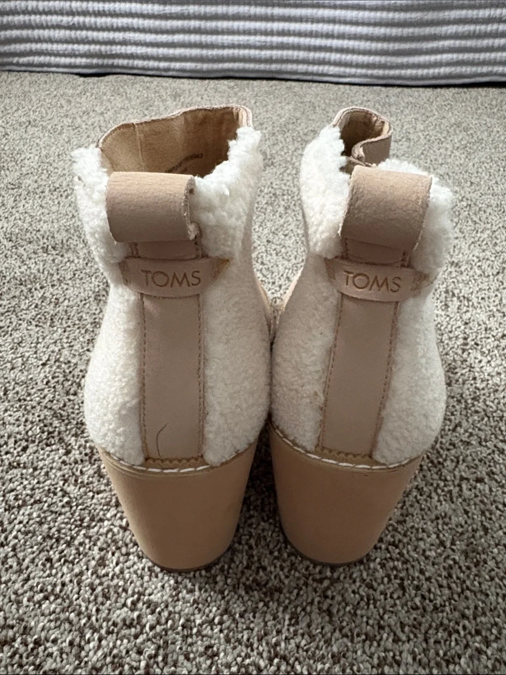 Toms wedge ankle