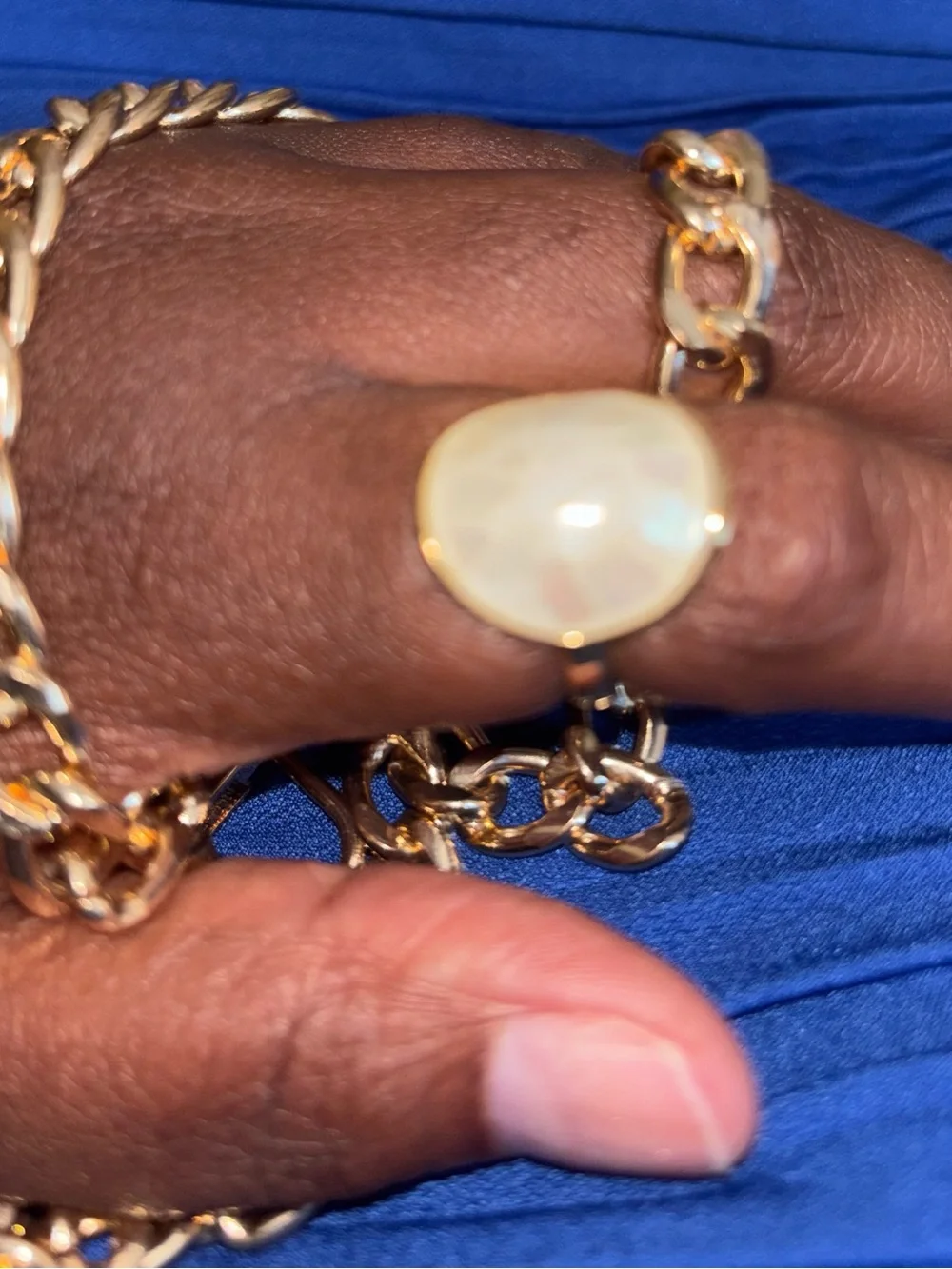N/A fit gold featuring
