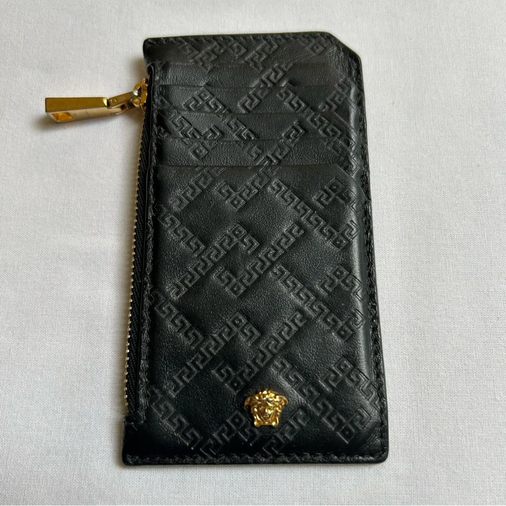 •Versace Black Leather Embossed La Grecca Medusa Cards Holder Zip Coins Wallet