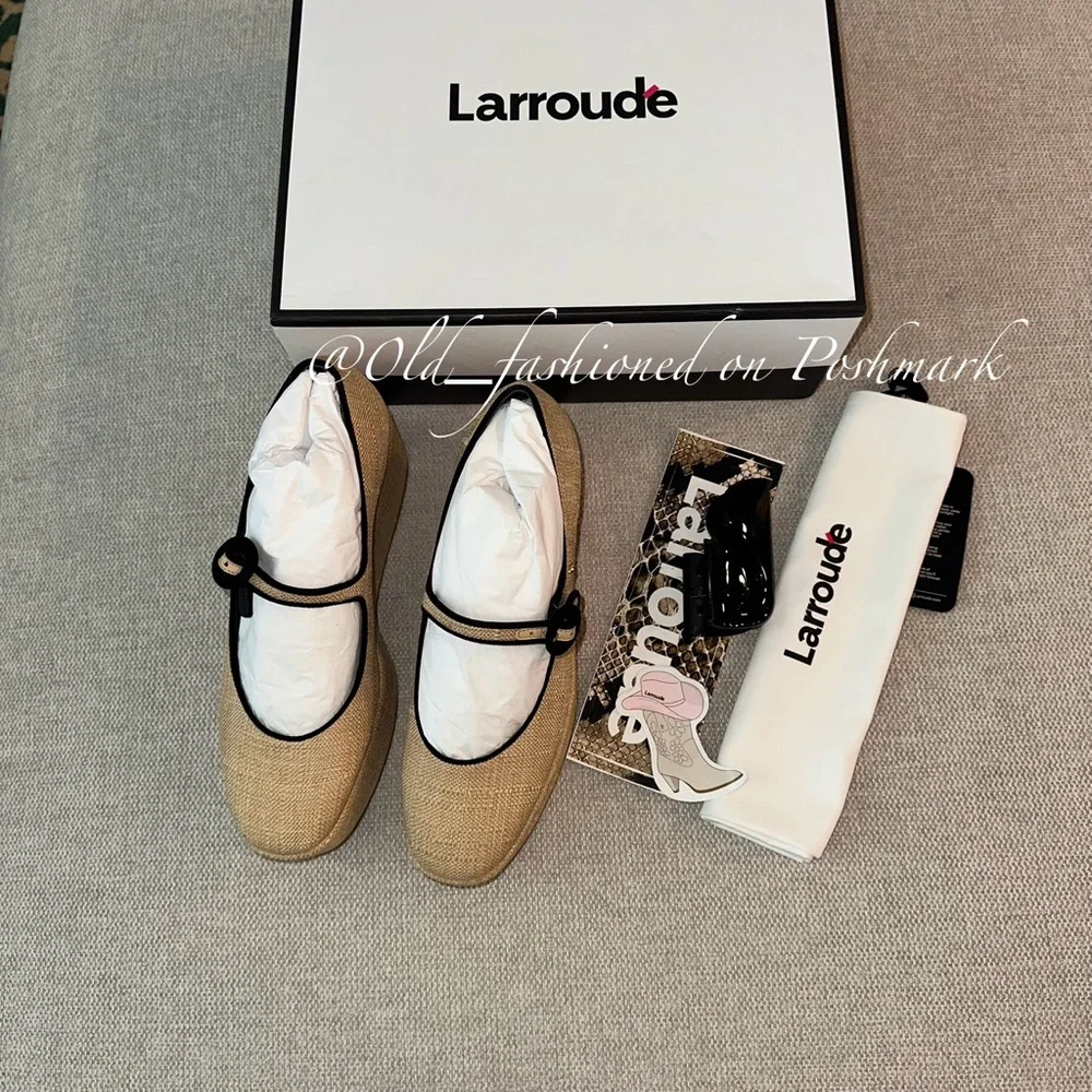 Larroude cushion platform flash