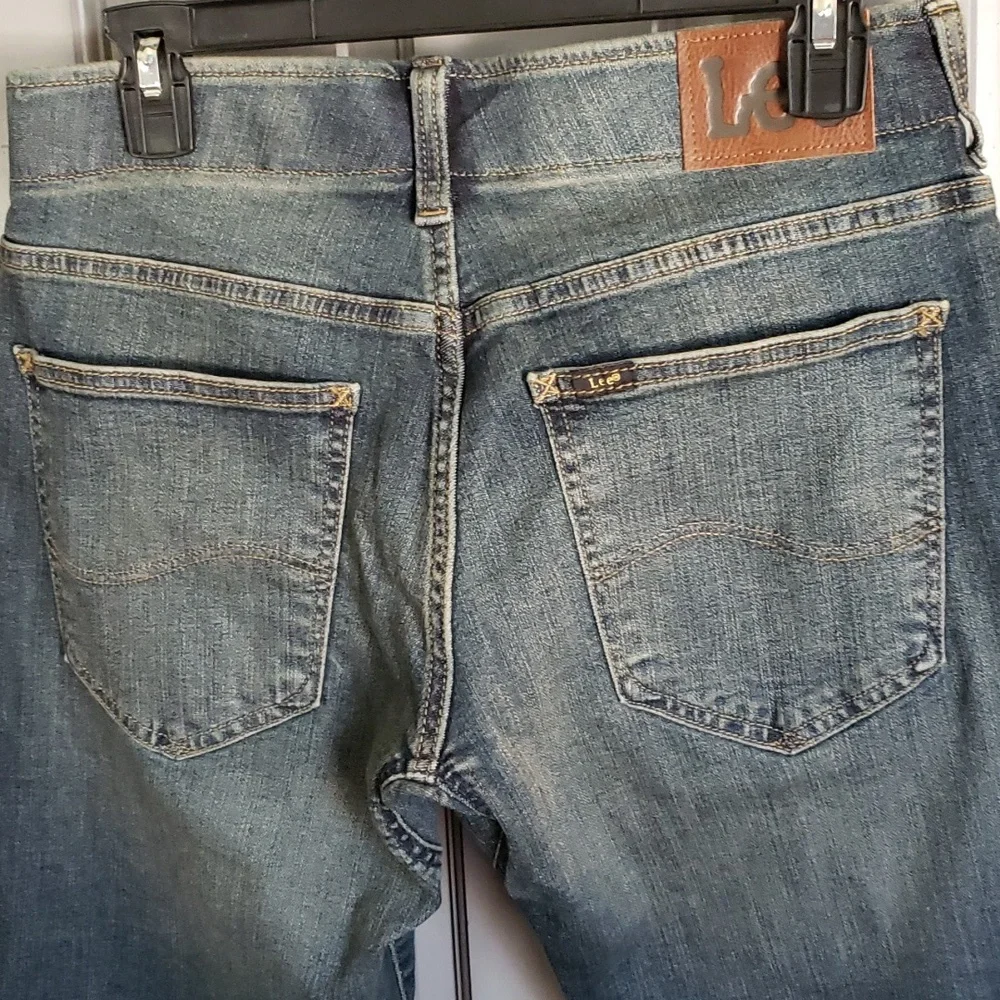 Lee straight fit