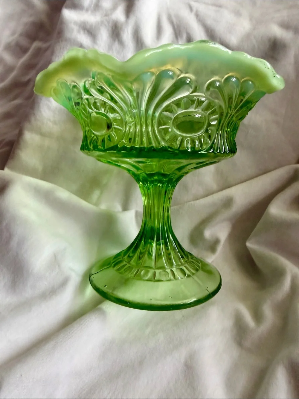N/A embossed compote